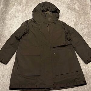 Lululemon Dark Olive Out in the Elements